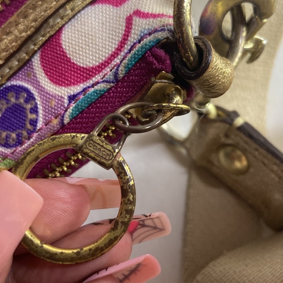 Women’s Coach Poppy - Picture 5 of 9